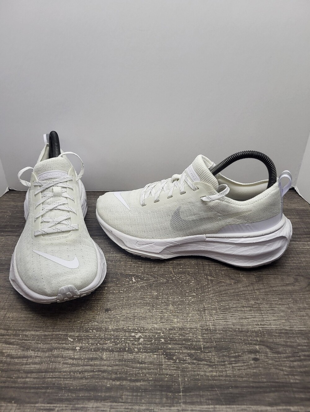 Nike ZoomX Invincible Run 3 White Photon Dust Running Shoes Sneakers Womens Sz 7